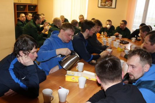 match-v-kolonii-3.jpg
